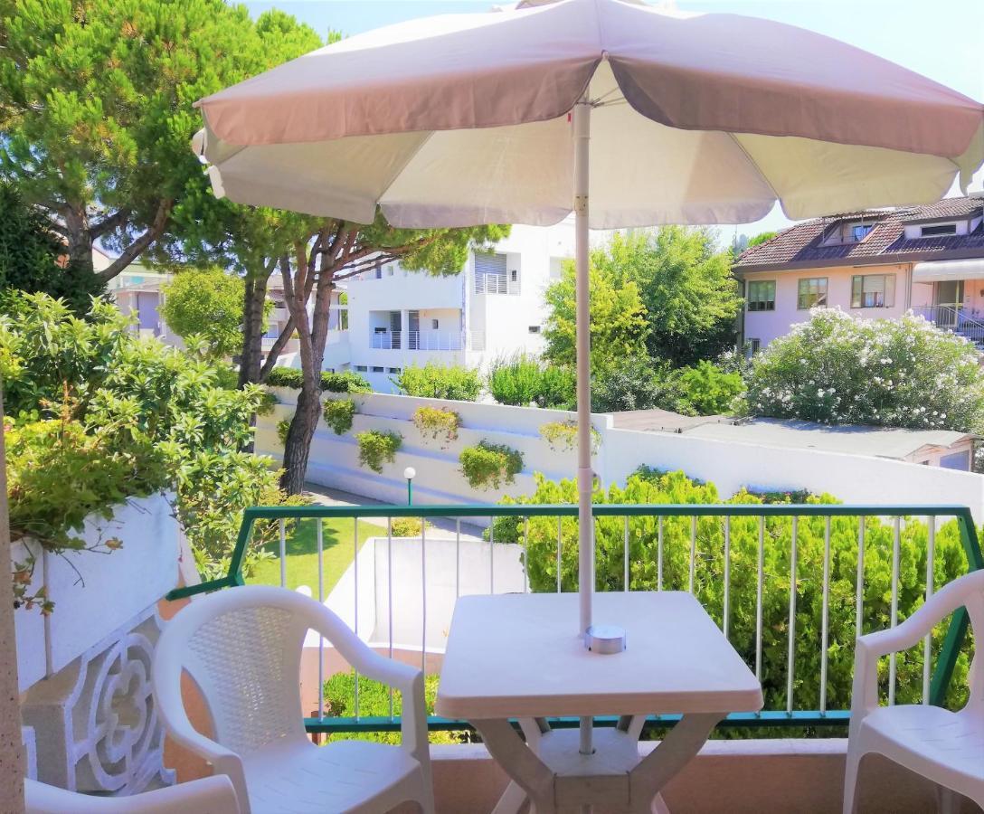B&C Apartments Лидо ди Йезоло Екстериор снимка